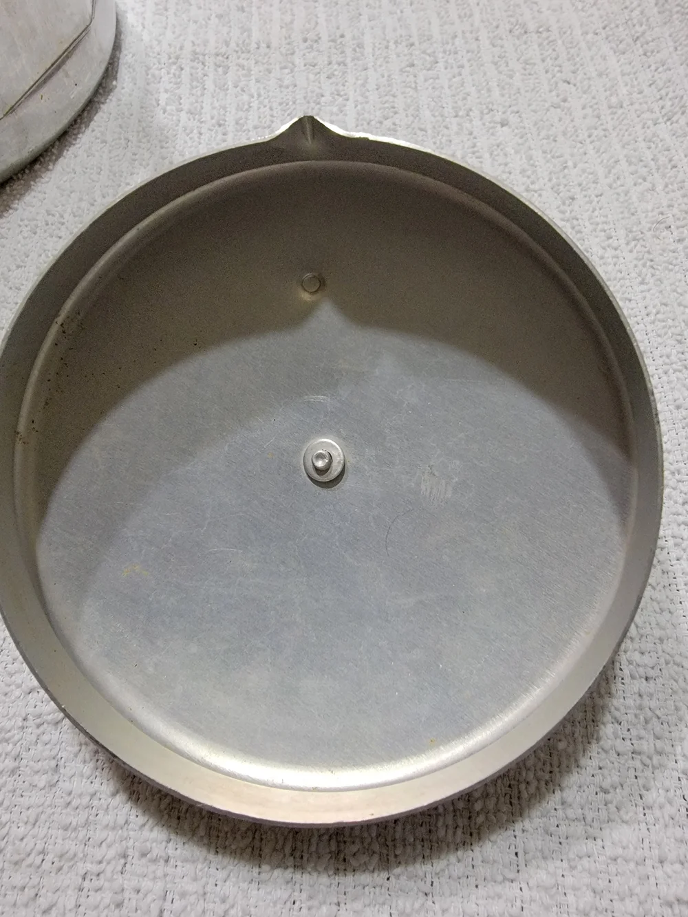 Vintage Red-Handled Aluminum Tea Kettle - Classic Home Kitchen Kettle